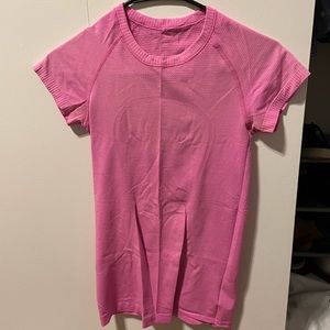 Lululemon pink athletic top size 2